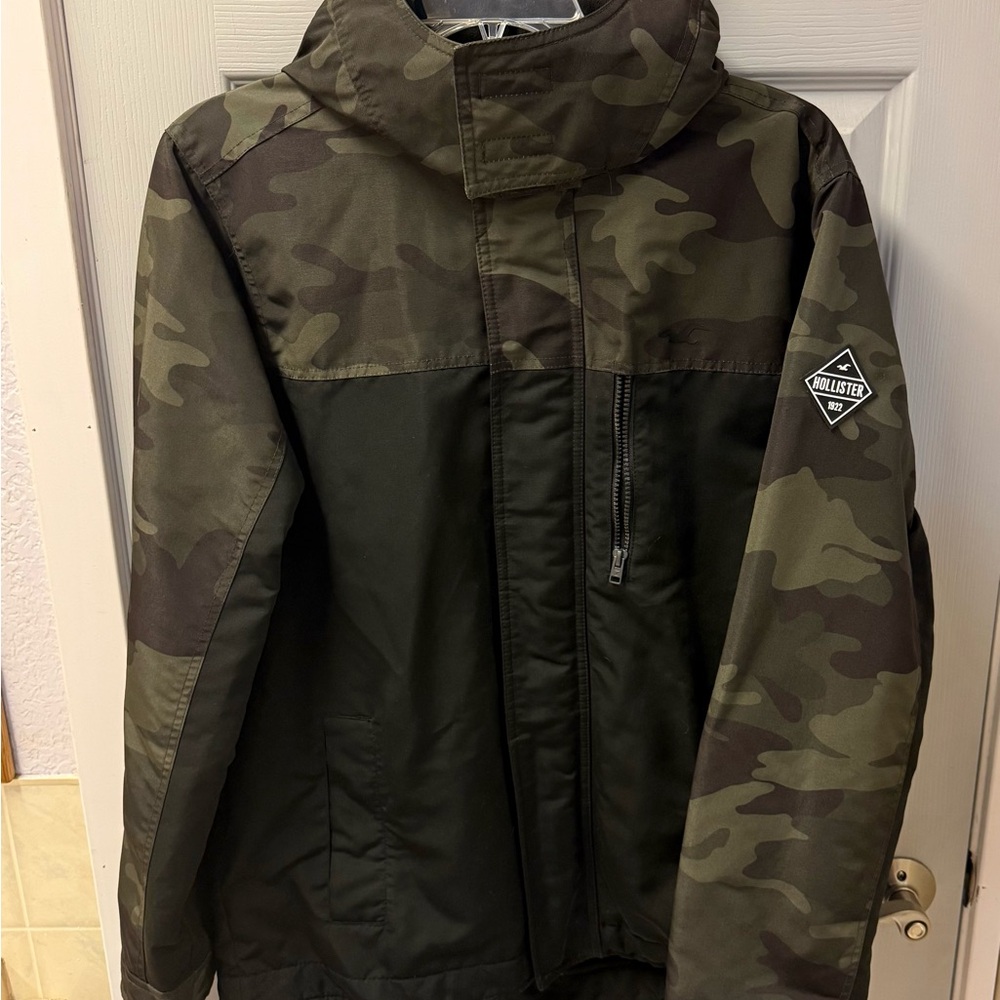 Hollister Green and Black Camouflage Jacket